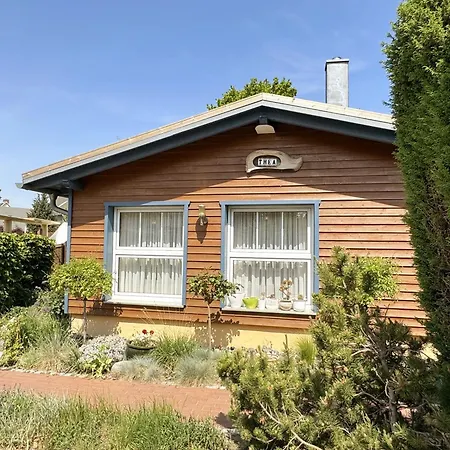 Thea Mit Terrasse Hébergement de vacances Baabe